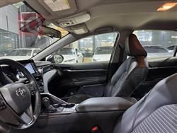 تۆیۆتا کامری